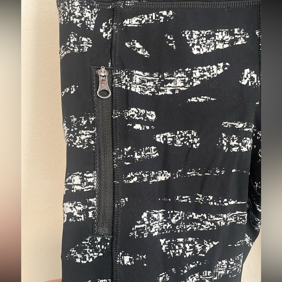 Lululemon Inspire Tight II Graf Black White / Black - Picture 4 of 8